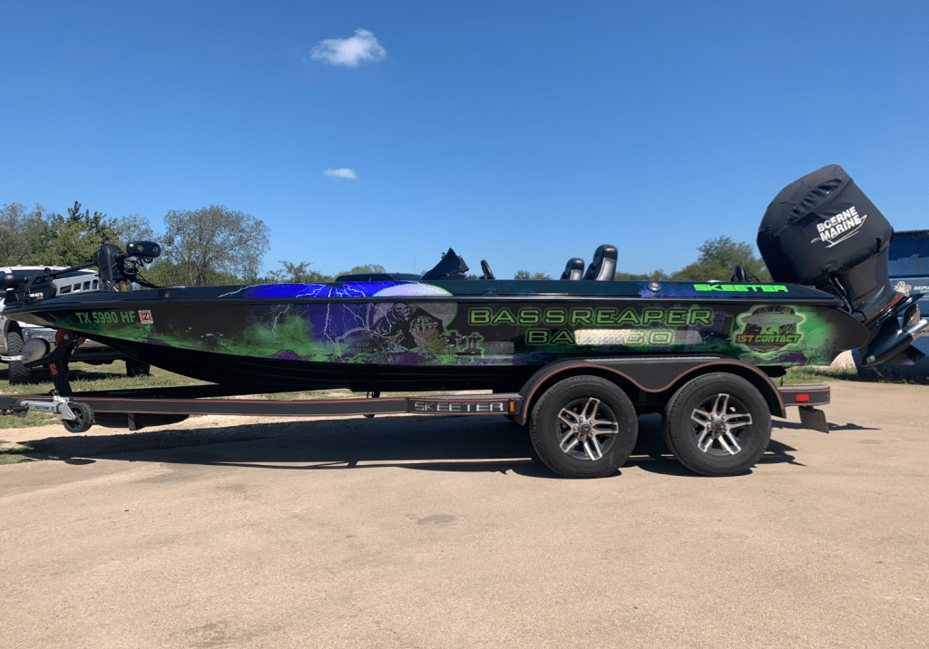 How Boat Wraps Can Help Waterfront Businesses Boost Visibility