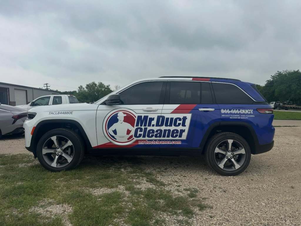 Partial wrap for Mr. Duct Cleaner on a Jeep Grand Cherokee by 1st Class Graphics in Mansfield, TX